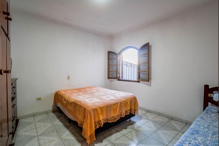Quarto 1 de casa à venda com 3 quartos, 241m² em Condomínio Maracanã, Santo André