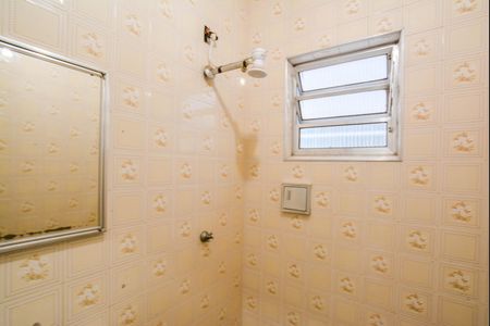 Casa à venda com 241m², 3 quartos e 3 vagasBanheiro de serviço