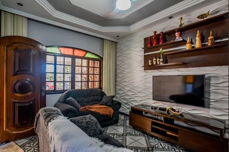 Sala de casa à venda com 3 quartos, 241m² em Condomínio Maracanã, Santo André