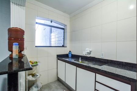 Casa à venda com 241m², 3 quartos e 3 vagasCozinha