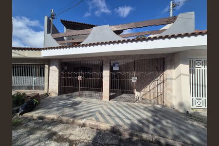 Casa à venda com 241m², 3 quartos e 3 vagasFachada