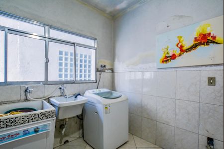 Casa à venda com 241m², 3 quartos e 3 vagasÁrea de Serviço