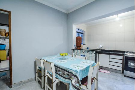 Casa à venda com 241m², 3 quartos e 3 vagasCopa