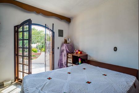 Casa à venda com 241m², 3 quartos e 3 vagasQuarto Suíte
