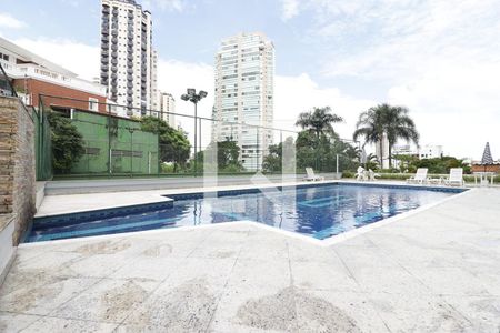 Apartamento à venda com 267m², 3 quartos e 3 vagasÁrea comum - Piscina