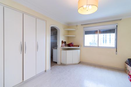 Apartamento à venda com 267m², 3 quartos e 3 vagasSuíte 2