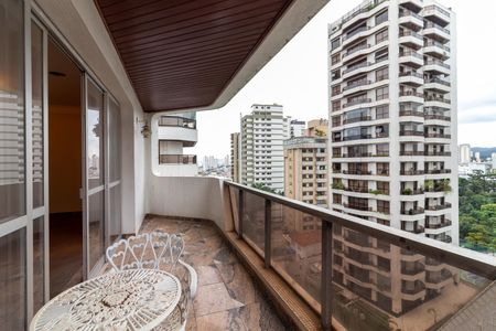 Apartamento à venda com 267m², 3 quartos e 3 vagasVaranda da Sala