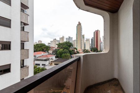 Apartamento à venda com 267m², 3 quartos e 3 vagasVaranda da Suíte 1