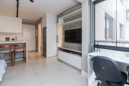 Apartamento para alugar com 36m², 1 quarto e 1 vaga Apartamento para alugar com 36m², 1 quarto e 1 vagaVaranda