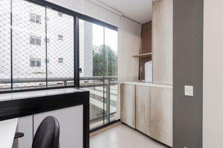Apartamento para alugar com 36m², 1 quarto e 1 vaga Apartamento para alugar com 36m², 1 quarto e 1 vagaVaranda