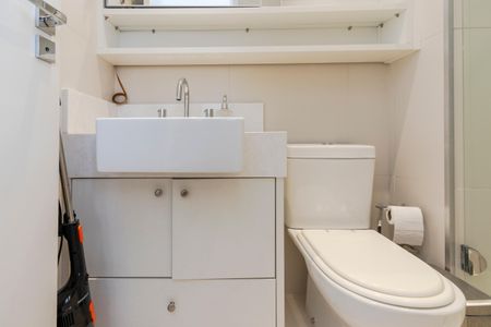 Apartamento para alugar com 36m², 1 quarto e 1 vaga Apartamento para alugar com 36m², 1 quarto e 1 vagaBanheiro da Suíte