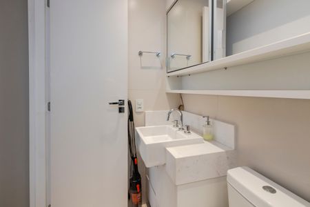 Apartamento para alugar com 36m², 1 quarto e 1 vaga Apartamento para alugar com 36m², 1 quarto e 1 vagaBanheiro da Suíte