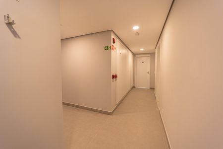 Apartamento à venda com 42m², 2 quartos e sem vagaÁrea comum