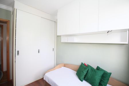 Apartamento à venda com 60m², 2 quartos e 1 vagaQuarto 2
