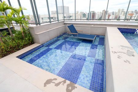 Apartamento à venda com 39m², 1 quarto e 1 vaga Apartamento à venda com 39m², 1 quarto e 1 vagaÁrea comum - Piscina