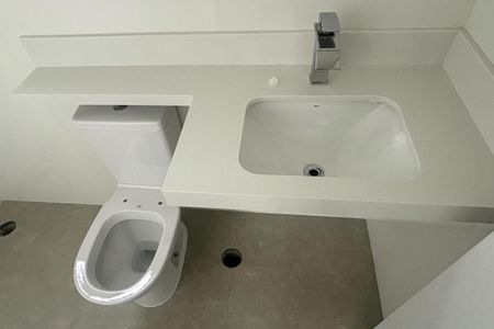 Apartamento à venda com 57m², 2 quartos e 1 vagaBanheiro da Suíte 