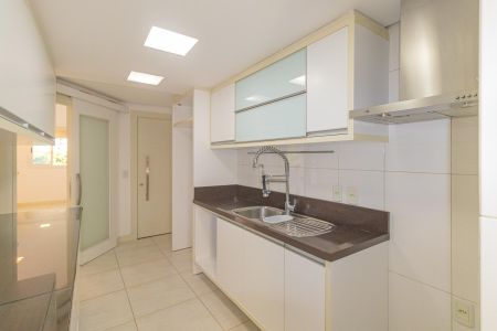 Apartamento para alugar com 146m², 3 quartos e 3 vagasCozinha e Área de Serviço