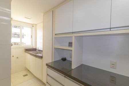 Apartamento para alugar com 146m², 3 quartos e 3 vagasCozinha e Área de Serviço