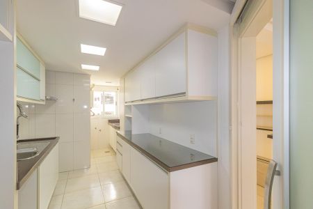 Apartamento para alugar com 146m², 3 quartos e 3 vagasCozinha