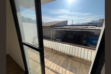 Casa para alugar com 30m², 0 quarto e 1 vagaSacada