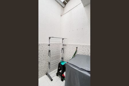 Casa à venda com 75m², 2 quartos e 1 vaga Casa à venda com 75m², 2 quartos e 1 vagaÁrea de Serviço