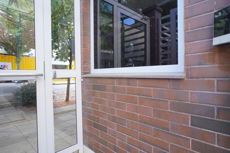 Apartamento para alugar com 106m², 2 quartos e 2 vagas Apartamento para alugar com 106m², 2 quartos e 2 vagasFachada