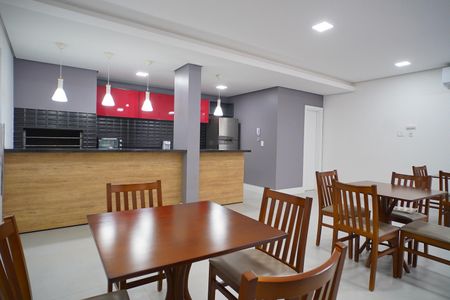 Apartamento para alugar com 106m², 2 quartos e 2 vagas Apartamento para alugar com 106m², 2 quartos e 2 vagasÁrea comum - Salão de festas