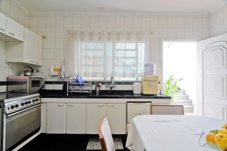 Casa à venda com 180m², 3 quartos e 6 vagasCozinha