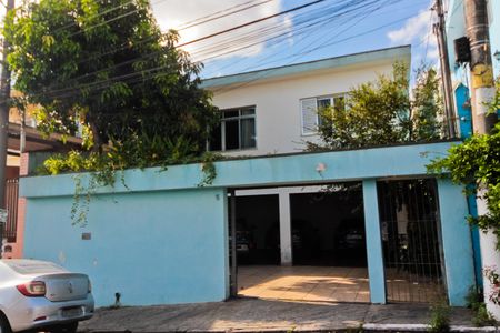 Casa à venda com 180m², 3 quartos e 6 vagasFachada