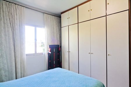 Casa à venda com 180m², 3 quartos e 6 vagasSuíte