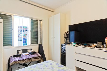 Casa à venda com 180m², 3 quartos e 6 vagasQuarto 2