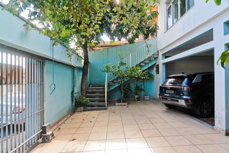 Casa à venda com 180m², 3 quartos e 6 vagasÁrea externa