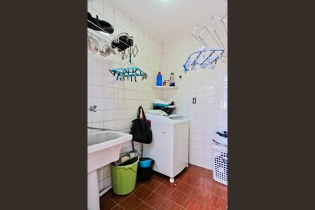 Casa à venda com 180m², 3 quartos e 6 vagasÁrea de Serviço