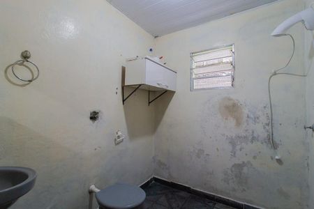 Casa para alugar com 130m², 2 quartos e 1 vaga Casa para alugar com 130m², 2 quartos e 1 vagaBanheiro 2