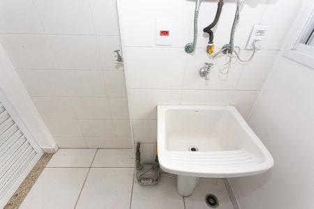 Apartamento à venda com 73m², 3 quartos e 1 vagaÁrea de Serviço