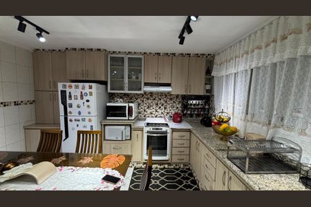 Casa à venda com 175m², 3 quartos e 2 vagasCozinha