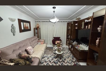 Casa à venda com 175m², 3 quartos e 2 vagasSala