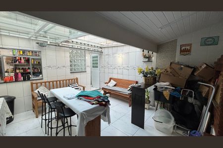 Casa à venda com 175m², 3 quartos e 2 vagasQuintal - Churrasqueira