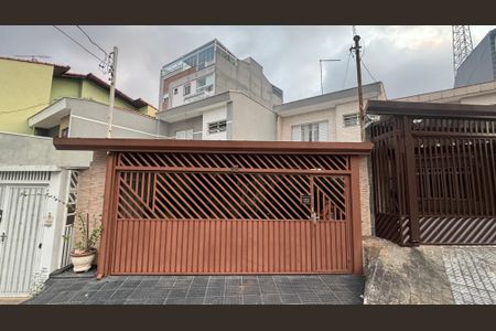 Casa à venda com 175m², 3 quartos e 2 vagasFachada