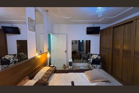 Casa à venda com 175m², 3 quartos e 2 vagasSuite