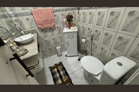 Casa à venda com 175m², 3 quartos e 2 vagasÁrea de Serviço - Banheiro