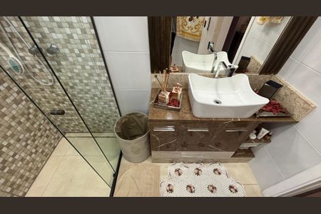 Casa à venda com 175m², 3 quartos e 2 vagasBanheiro da Suíte