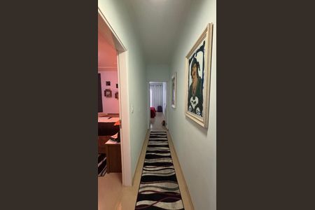 Casa à venda com 175m², 3 quartos e 2 vagasCorredor
