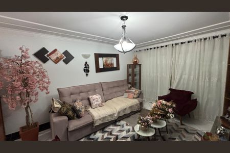 Casa à venda com 175m², 3 quartos e 2 vagasSala