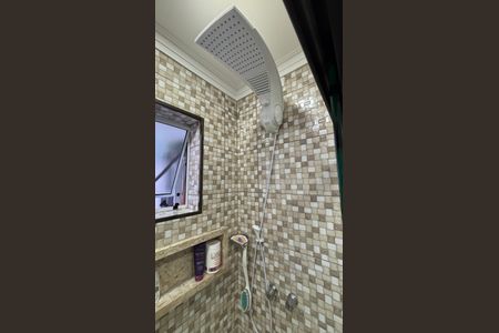 Casa à venda com 175m², 3 quartos e 2 vagasBanheiro da Suíte