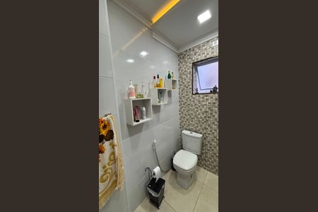 Casa à venda com 175m², 3 quartos e 2 vagasBanheiro da Suíte