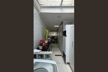 Casa à venda com 175m², 3 quartos e 2 vagasÁrea de Serviço