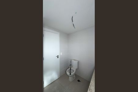 Apartamento à venda com 109m², 3 quartos e 2 vagasBanheiro da Suíte 2
