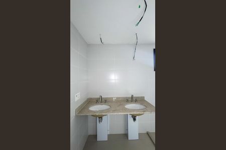 Apartamento à venda com 109m², 3 quartos e 2 vagasBanheiro da Suíte 2