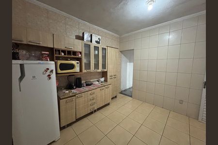 Casa para alugar com 125m², 4 quartos e 2 vagas Casa para alugar com 125m², 4 quartos e 2 vagasCozinha